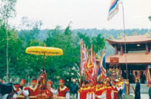 Lễ hội Y Sơn