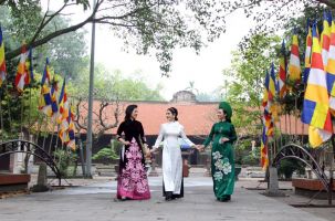 “Hành trình quảng bá Du lịch Việt Nam - Áo dài và những di sản văn hóa” dừng chân tại chùa Vĩnh Nghiêm