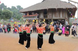 Nhiều hoạt động được tổ chức tại Làng văn hóa dân tộc Việt Nam 