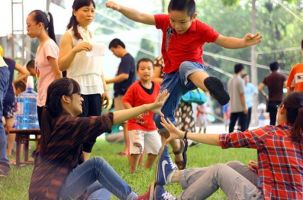 Tháng 8 náo nhiệt với "Ngày hội trẻ thơ" tại Làng Văn hóa - Du lịch các dân tộc Việt Nam