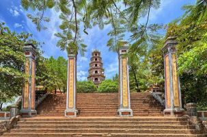 Chiêm ngưỡng vẻ đẹp 12 di sản kiến trúc Việt Nam trong tranh 'Sợi Mắc Sợi Mành'