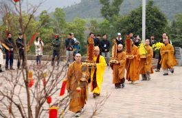 Đường xuân Tây Yên Tử