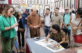 Khẳng định vai trò nghệ nhân trong chuỗi giá trị di sản, làng nghề