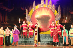 Tỏa sáng ngọn lửa đam mê nghệ thuật truyền thống dân tộc