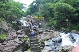 Kỳ vỹ suối Mỡ Bắc Giang