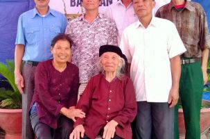 Sở Văn hóa, Thể thao và Du lịch Bắc Giang thăm hỏi, tặng quà gia đình Bà mẹ Việt Nam Anh hùng