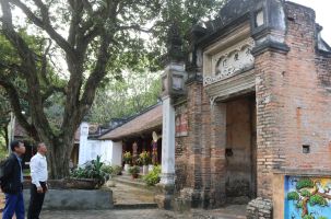 Chùa Kem trầm mặc, linh thiêng dưới chân Nham Biền