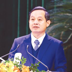 Đồng chí Phạm Hoàng Sơn, Phó Bí thư Tỉnh ủy, Chủ tịch UBND tỉnh: Đổi mới mô hình tăng trưởng theo định hướng Đại hội XIV