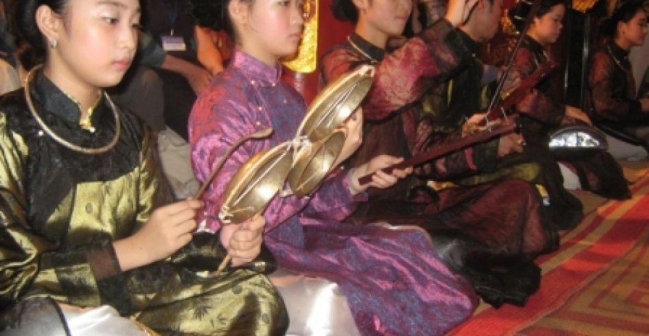 Khai thác di sản Hát Văn trong phát triển Du lịch ở Bắc Giang