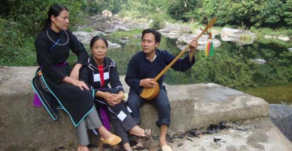 KHAI THÁC “YẾU TỐ VĂN HOÁ ” TRONG CÁC TOUR DU LỊCH TẠI BẮC GIANG