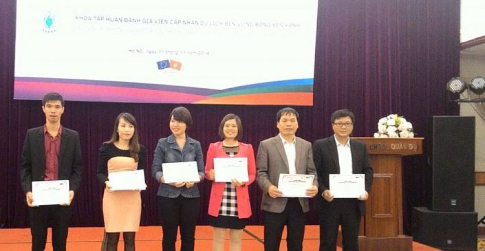 Tập huấn đánh giá viên và cấp nhãn du lịch bền vững "Bông sen xanh" năm 2014 