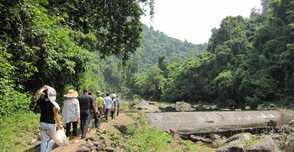 Đến Bắc Giang thư giãn giữa rừng nguyên sinh Khe Rỗ