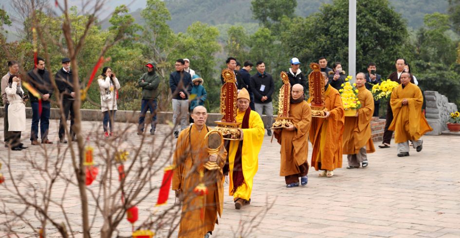 Đường xuân Tây Yên Tử