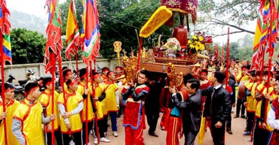 Danh lam cổ tự bên núi Y Sơn