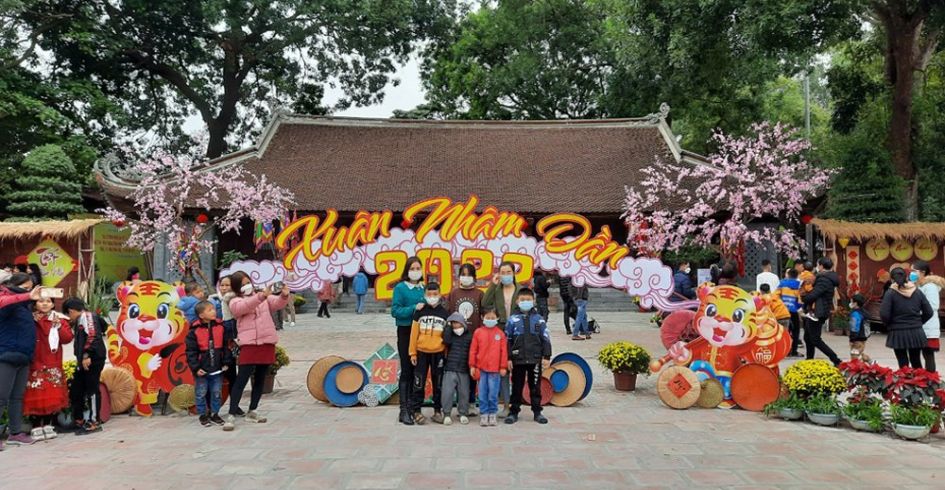 Khôi phục và phát triển du lịch