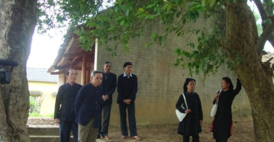 Về miền dân ca