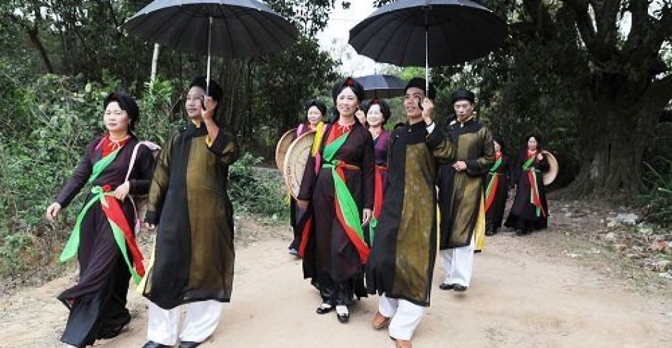 Về Việt Yên là mê quan họ