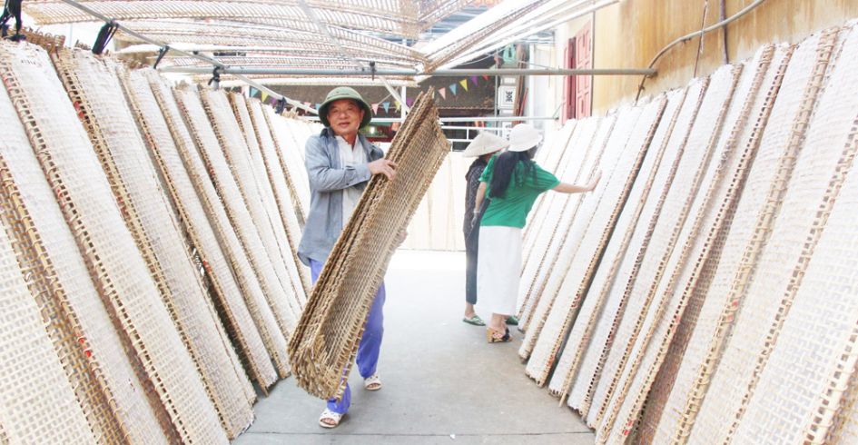 Bánh đa nem Thổ Hà - Sản vật níu chân du khách
