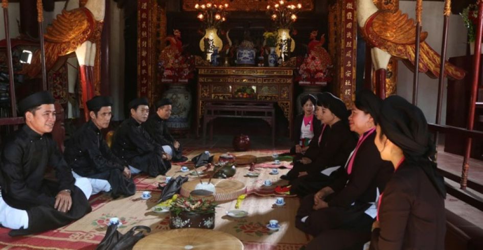Câu lạc bộ Quan họ thôn Hoài Trung, xã Liên Bão tổ chức phục dựng tái hiện nghi thức diễn xướng ca Quan họ thờ