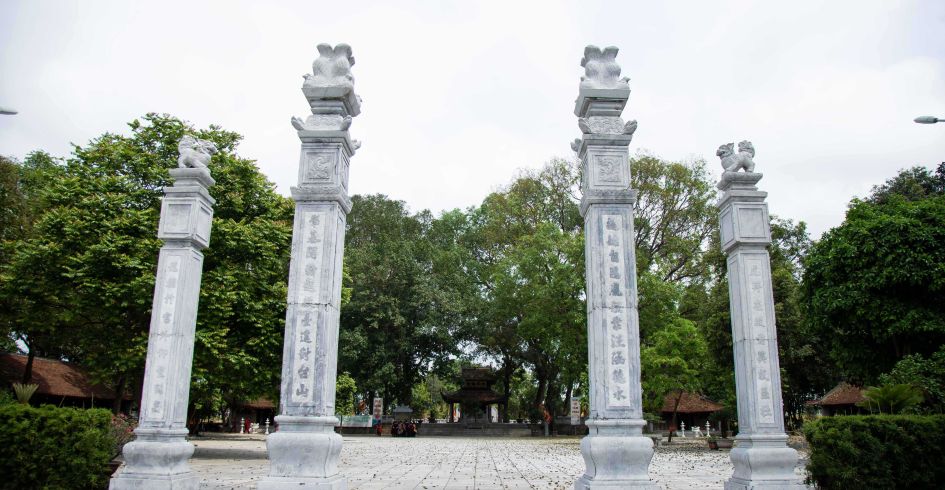 Điểm du lịch di tích quốc gia Lăng và đền thờ Kinh Dương Vương