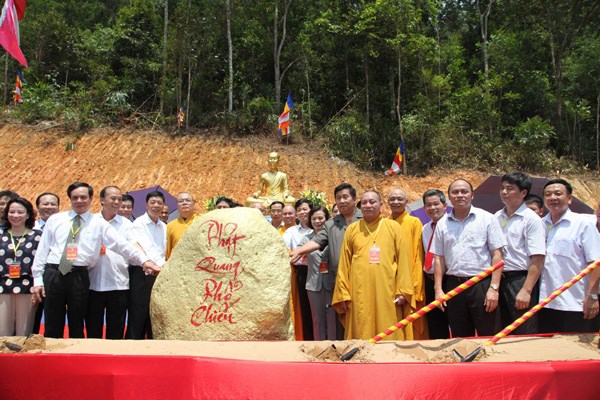 Tây Yên Tử: Khu văn hóa tâm linh với 108 ngọn tháp