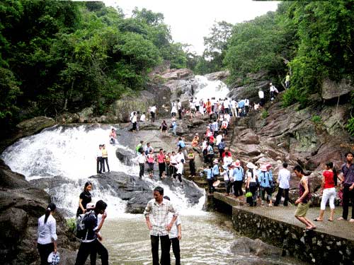 Suối Mỡ đón 40 nghìn du khách