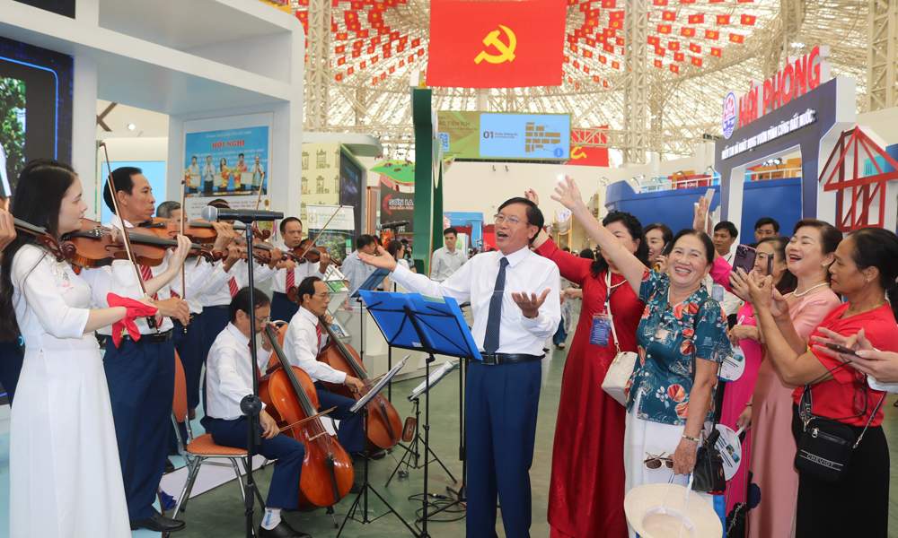 Bắc Ninh - Bản sắc văn hóa tỏa sáng trong chặng đường đổi mới