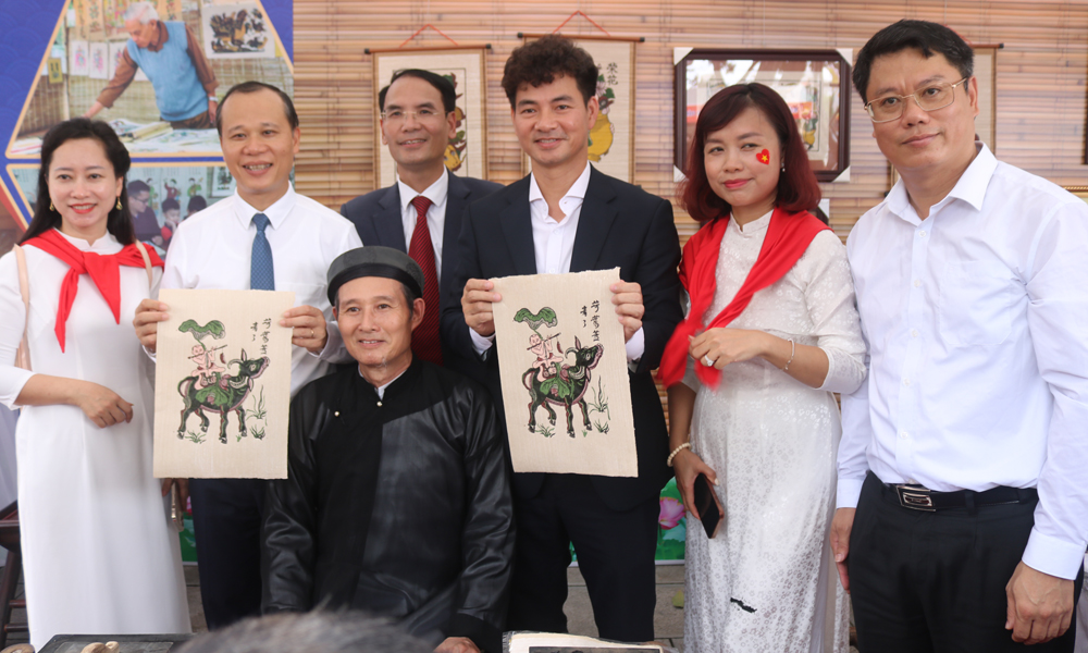 Trải nghiệm tại Đền Đô