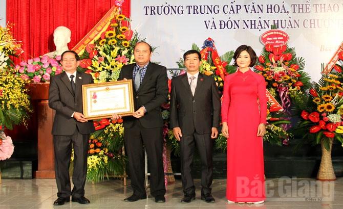 Trường Trung cấp, Văn hóa, Thể thao và Du lịch Bắc Giang, đón nhận, Huân chương Lao động hạng Nhì