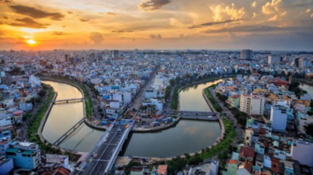 “TP Hồ Chí Minh ở miền Nam Việt Nam ngày càng hấp dẫn du khách nước ngoài”, tạp chí du lịch Lonely Planet viết, khi xếp thành phố này ở vị trí thứ 3 trong danh sách 10 điểm đến hấp dẫn nhất châu Á năm 2018. “TP Hồ Chí Minh ở miền Nam Việt Nam ngày càng hấp dẫn du khách nước ngoài”, tạp chí du lịch Lonely Planet viết, khi xếp thành phố này ở vị trí thứ 3 trong danh sách 10 điểm đến hấp dẫn nhất châu Á năm 2018.