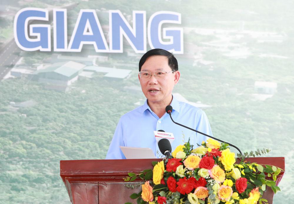 Đồng chí Lê Ánh Dương phát biểu tại buổi lễ.