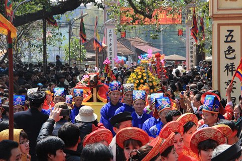 Độc đáo lễ hội Thổ Hà 
