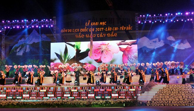 Khai mạc Năm Du lịch Quốc gia 2017 Lào Cai - Tây Bắc